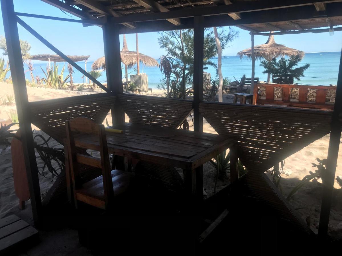 Mada Surf Ranch Hotel Anakao Eksteriør billede
