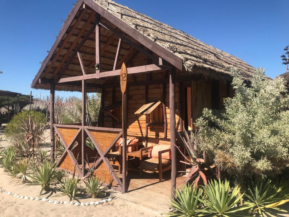 Mada Surf Ranch Hotel Anakao Eksteriør billede