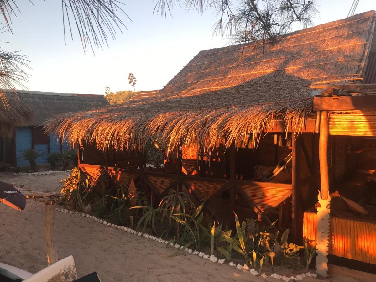 Mada Surf Ranch Hotel Anakao Eksteriør billede